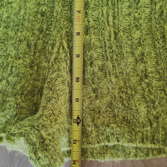 URBAN OUTFITTERS Out From Under Hayden Cable Knit Short - NWT (M) - Picture 5 of 12